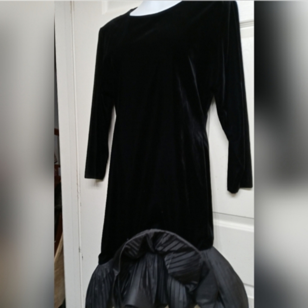 Vintage Pierre Cardin Black Velvet 3/4 Sleeves with Circle Pleated Hem